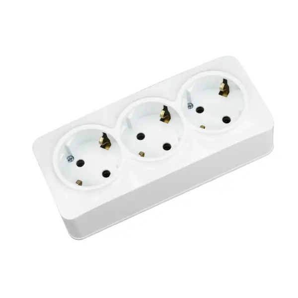 Розетка потрійна з заземленням біла POWER MAX-3E