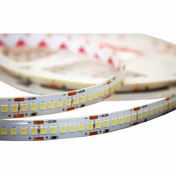 LED стрічка 18Вт 24 В 2835 240 діодів 100Лм/Вт холодний білий 6500К (серія Externum), гарантія 3 роки